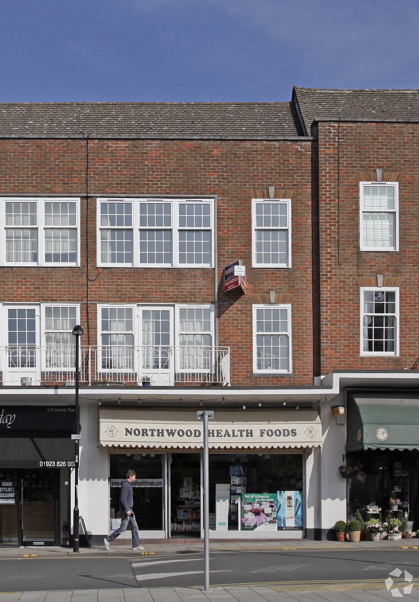 Green Ln, Northwood à louer Photo principale– Image 1 sur 6