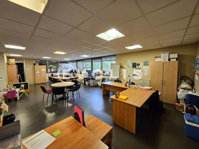 Bureau dans Cachan à louer - Photo intérieure – Image 3 sur 14