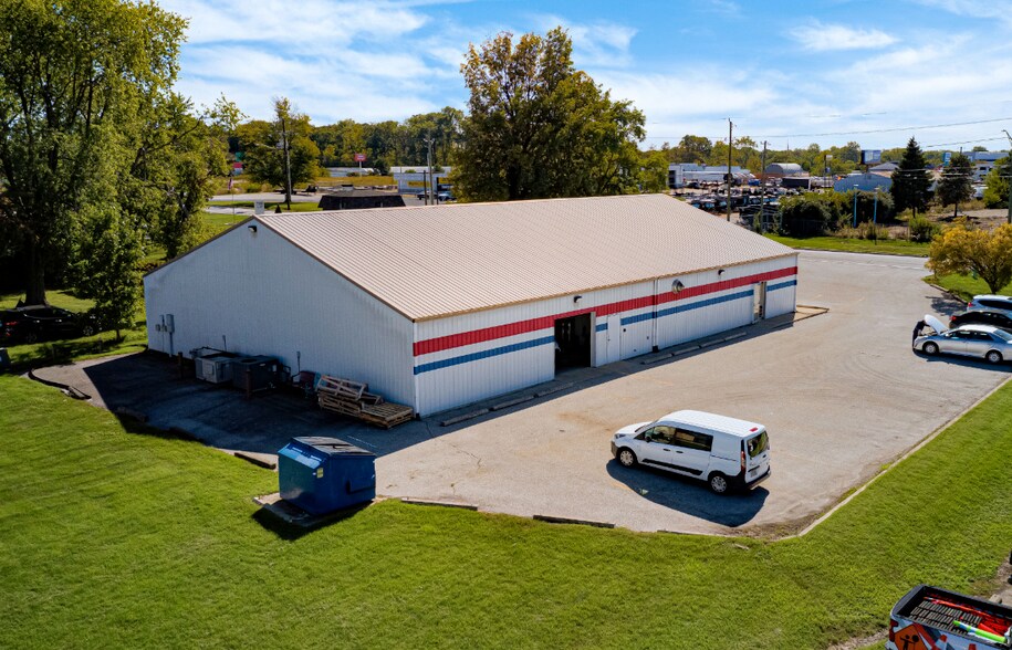 5342 Elmwood Ave, Indianapolis, IN à vendre - Photo de l’immeuble – Image 2 sur 8