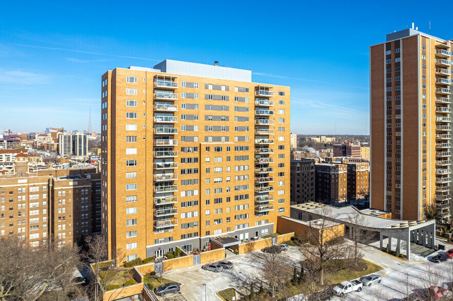 121 W 48th St, Kansas City, MO à vendre - Photo principale – Image 2 sur 15