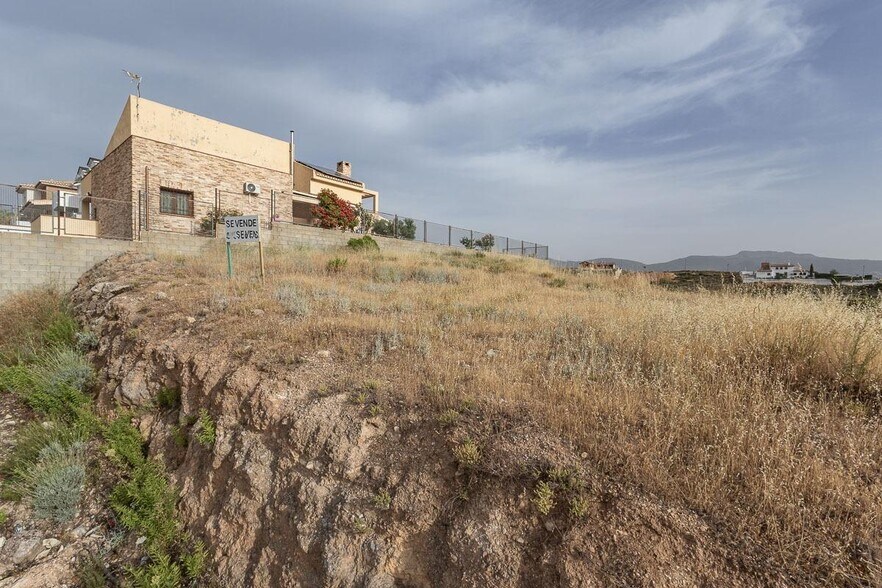 Calle Pinos Puente, 20, La Zubia, Granada à vendre - Photo principale – Image 1 sur 14