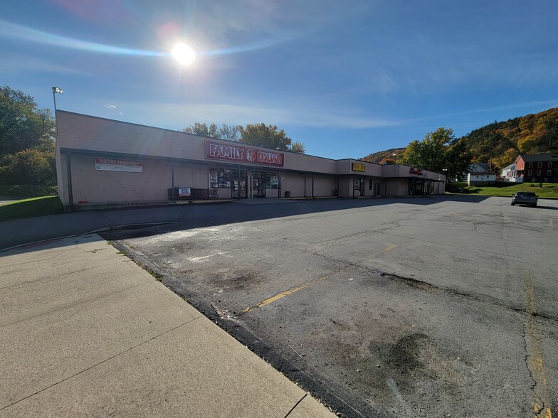 5 Mountain Mall, Shickshinny, PA à vendre - Photo de l’immeuble – Image 3 sur 6