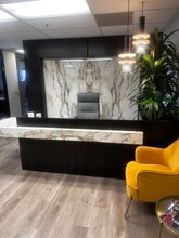 16133 Ventura Blvd, Encino, CA à louer Photo intérieure– Image 1 sur 5