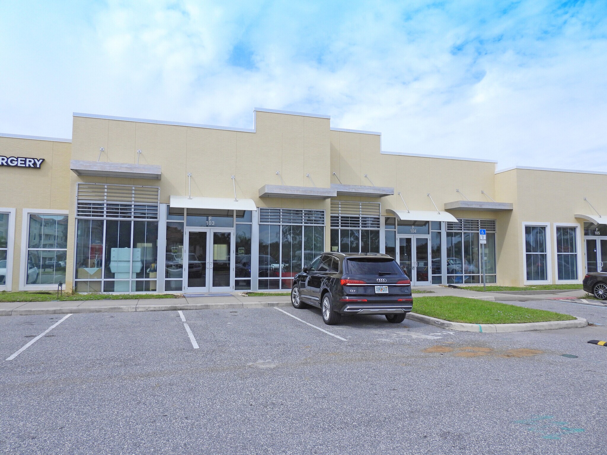 6545 N Wickham Rd, Melbourne, FL à vendre Photo de l’immeuble– Image 1 sur 10