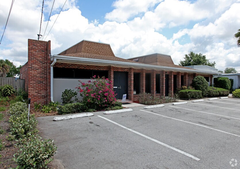 125 Candace Dr, Maitland, FL à louer - Photo de l’immeuble – Image 1 sur 28