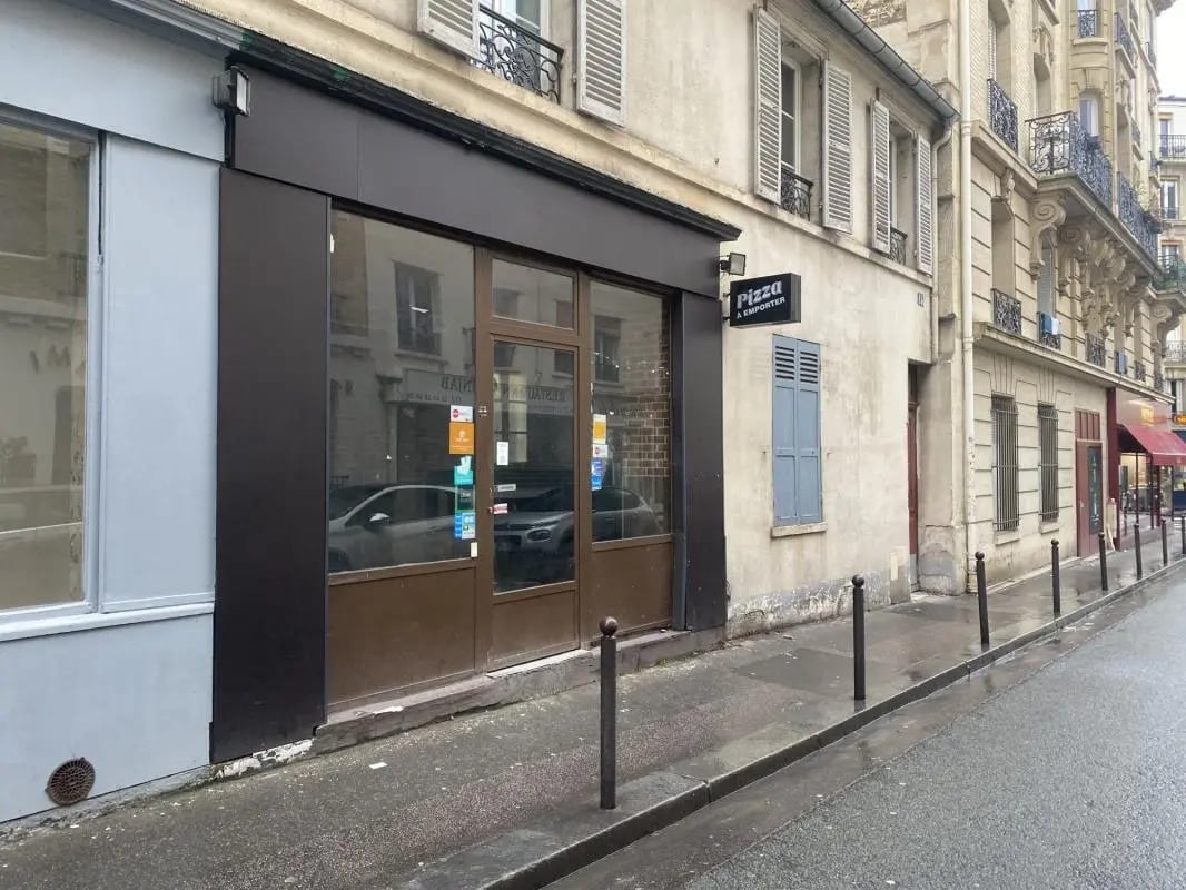 Local commercial dans Paris à louer Photo de l’immeuble– Image 1 sur 7