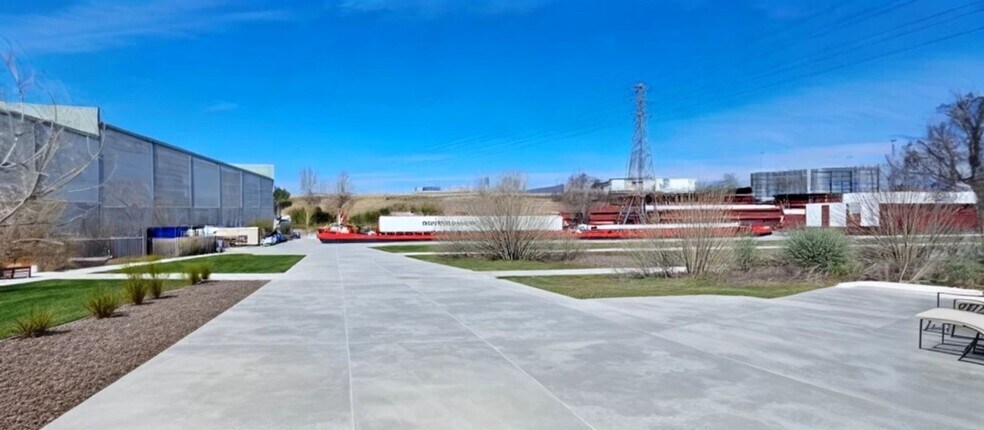 Carretera Vieja de Santander, 4, Santovenia de Pisuerga, Valladolid à vendre - Photo principale – Image 1 sur 13