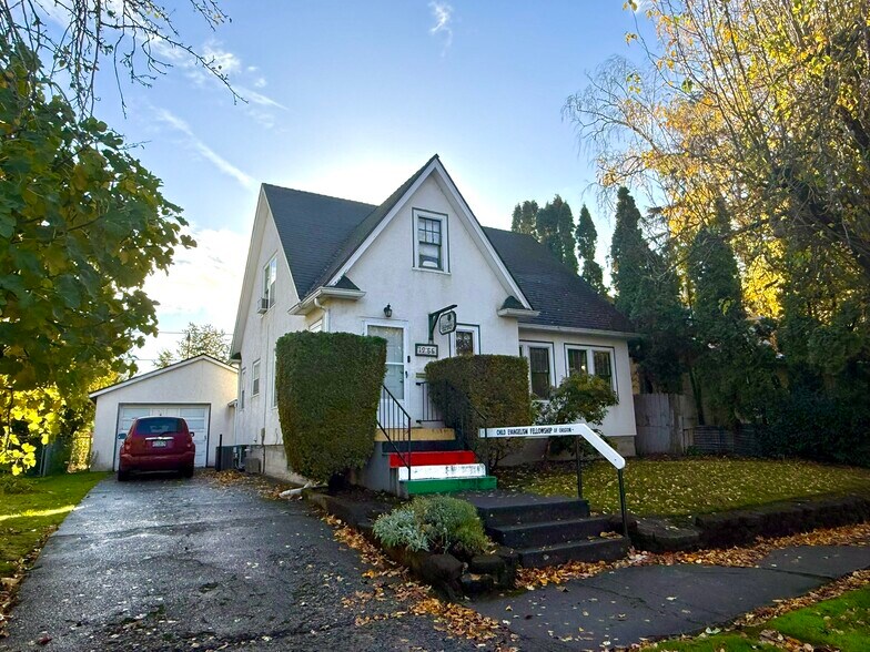 1966 McCoy Ave NE, Salem, OR à vendre - Photo principale – Image 1 sur 3