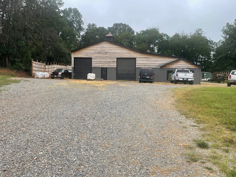 3376 Forest Rd, Bedford, VA à vendre - Photo de l’immeuble – Image 3 sur 7