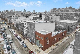 Plus de détails pour 251 Montrose Ave, Brooklyn, NY - Local commercial à louer