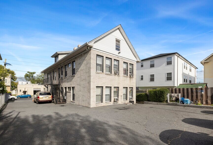 808-810 Bayway, Elizabeth, NJ à vendre - Photo de l’immeuble – Image 2 sur 2