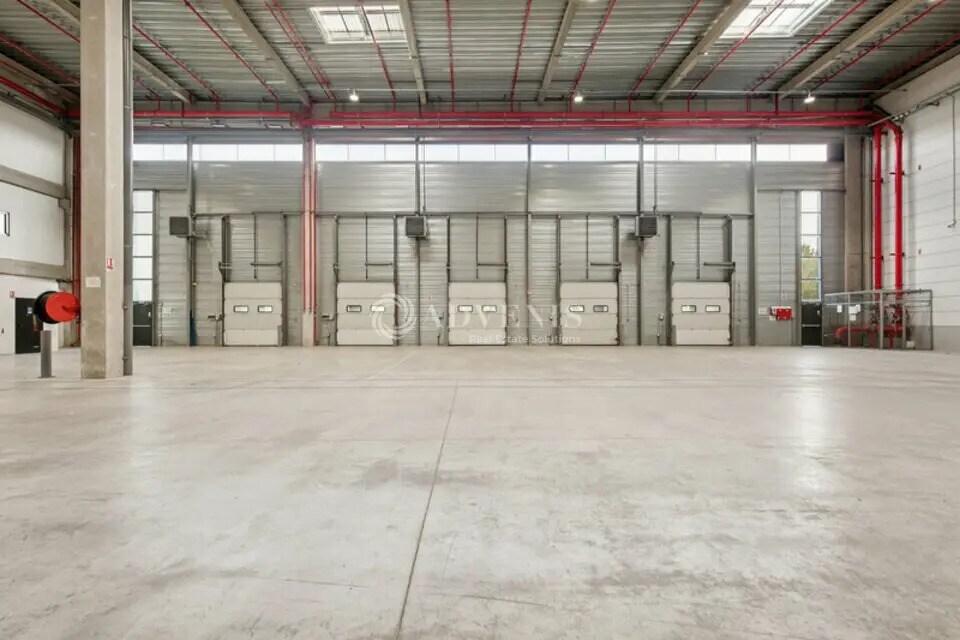 Industriel/Logistique dans Marly-la-ville à louer Photo de l’immeuble– Image 1 sur 11