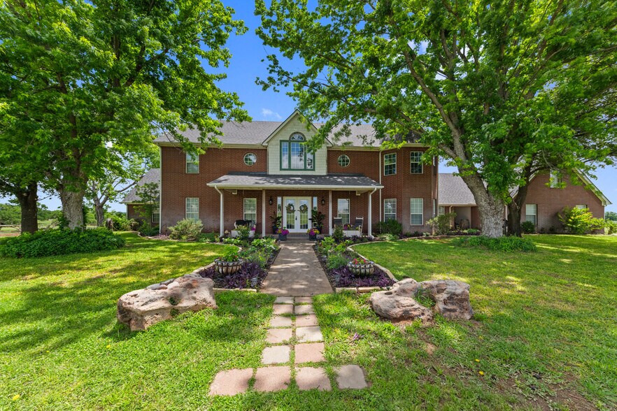 1674 Cuba Rd, Bridgeport, TX à vendre - Photo de l’immeuble – Image 2 sur 8