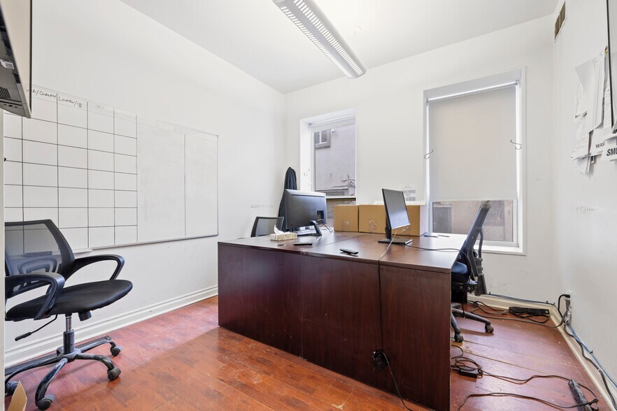 86 Dalhousie St, Toronto, ON à vendre - Photo de l’immeuble – Image 3 sur 4