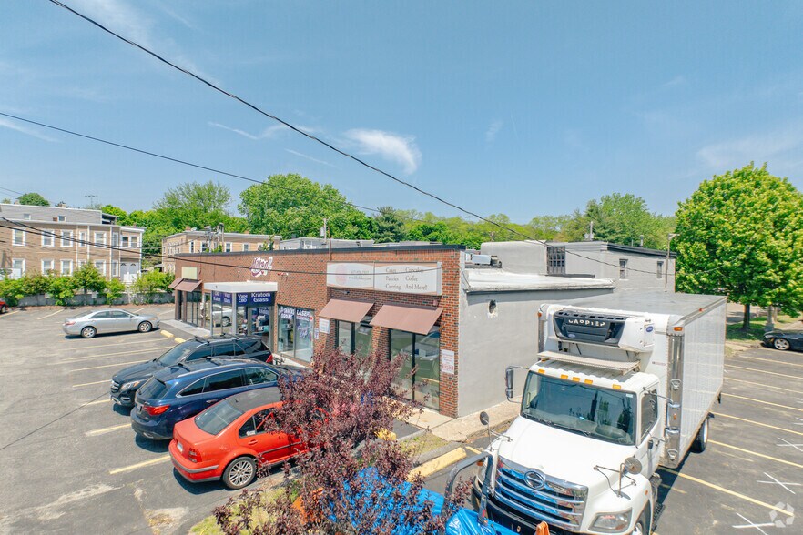 71 Arlington St, Watertown, MA à louer - Photo de l’immeuble – Image 3 sur 10