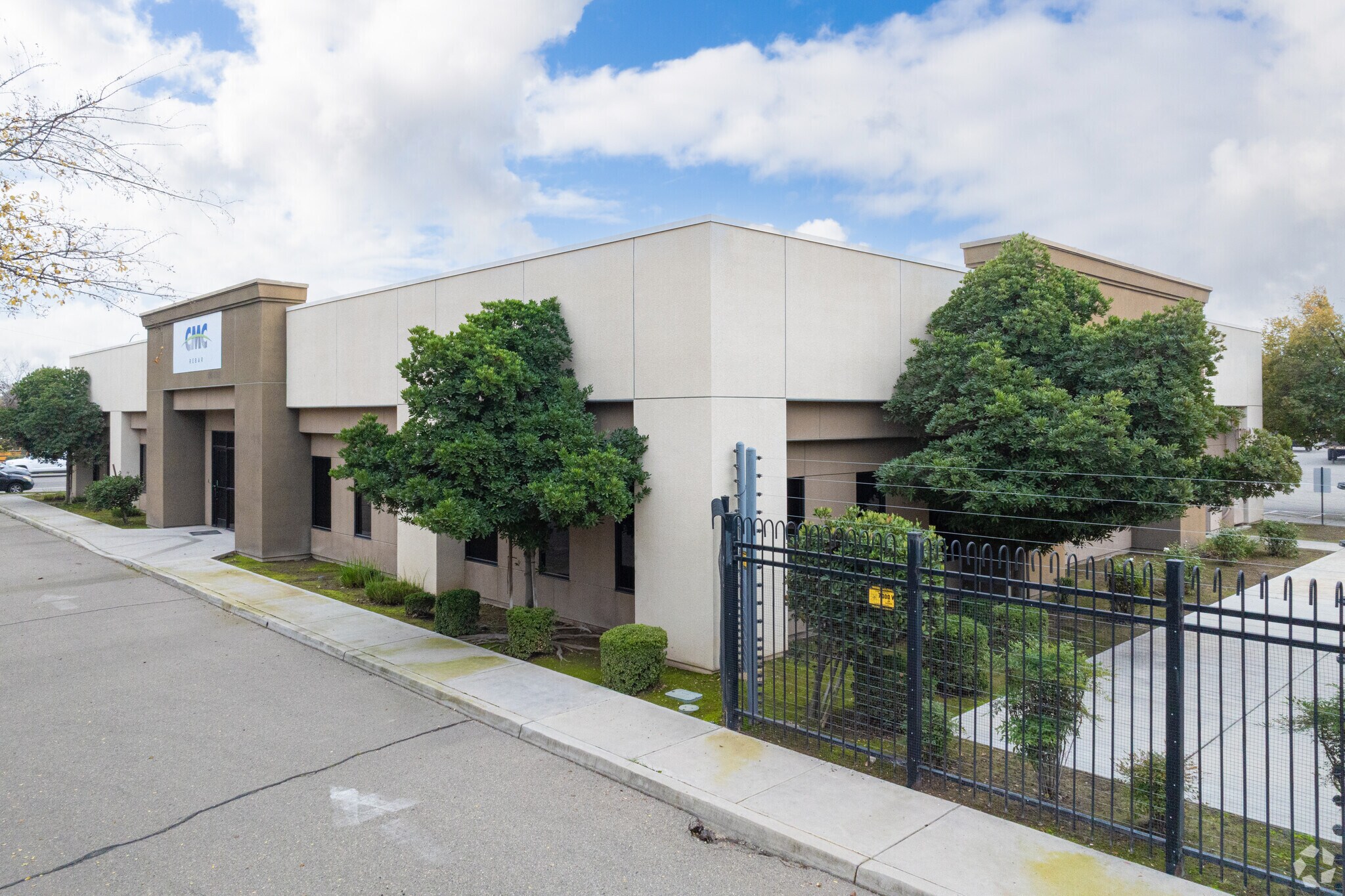 2990 E Annadale Ave, Fresno, CA à vendre Photo principale– Image 1 sur 5