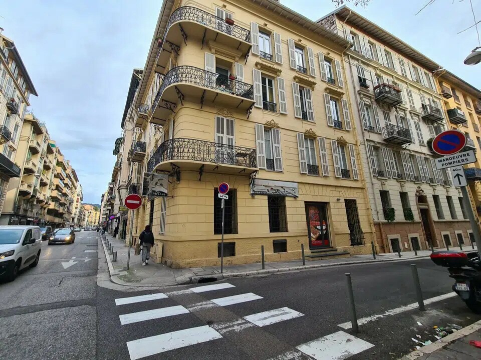 Local commercial dans Nice à louer Photo de l’immeuble– Image 1 sur 7