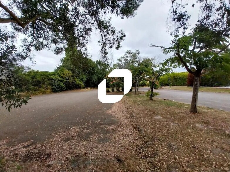 Industriel/Logistique dans Saint-Herblain à vendre - Photo de l’immeuble – Image 2 sur 3