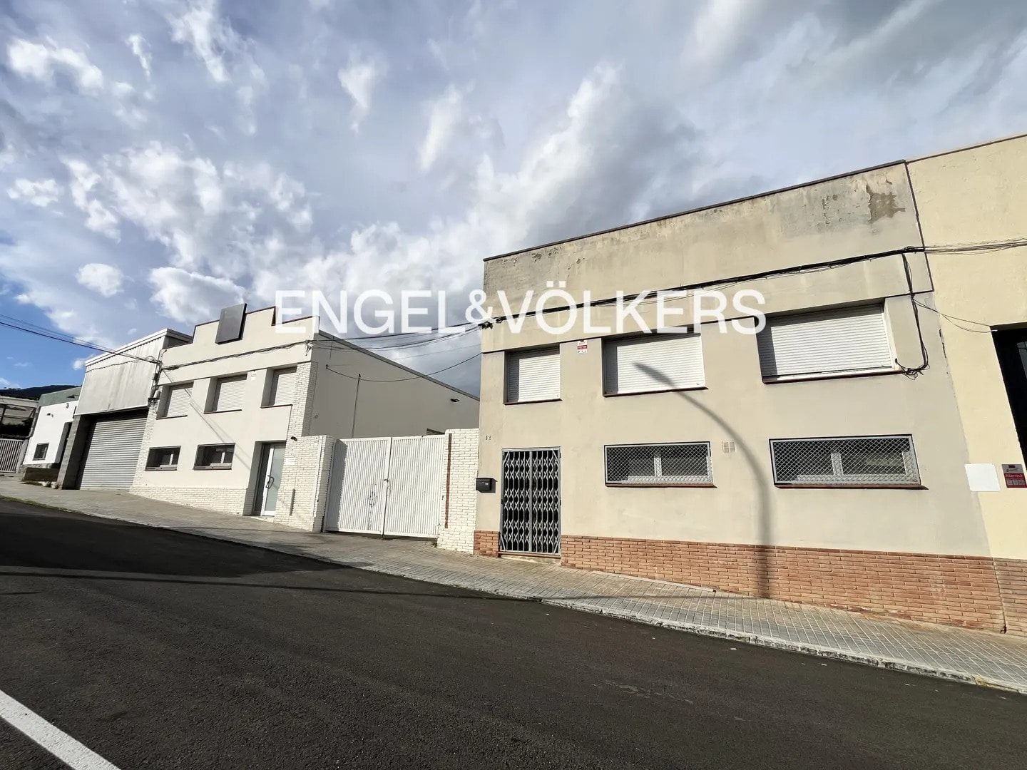 Industriel/Logistique dans Premià de Dalt, Barcelona à vendre Photo de l’immeuble– Image 1 sur 9