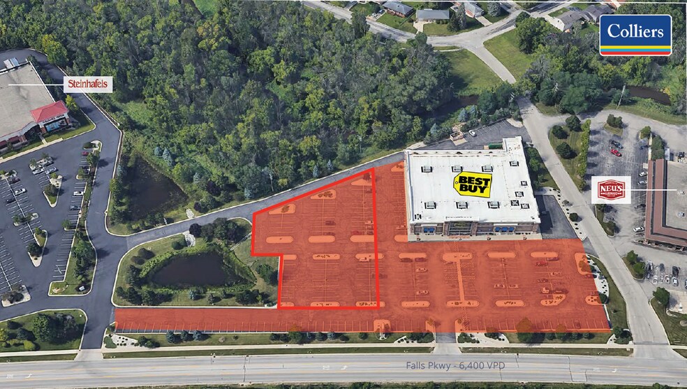 N95W16855 Falls Pkwy, Menomonee Falls, WI à vendre - Photo de l’immeuble – Image 2 sur 4