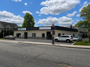980 Little East Neck Rd, West Babylon, NY à louer Photo intérieure– Image 1 sur 13