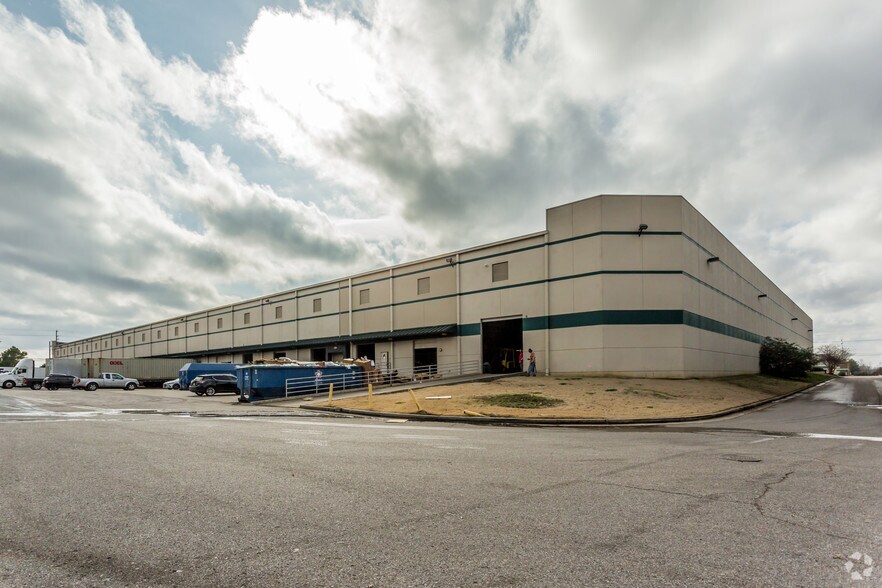 4640-4650 Hickory Hill Rd, Memphis, TN à louer - Photo de l’immeuble – Image 2 sur 2