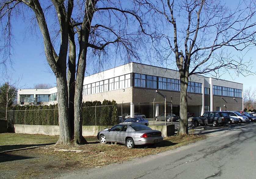 80 Ferry Blvd, Stratford, CT à louer - Photo de l’immeuble – Image 2 sur 16