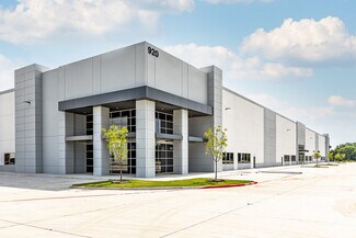 Plus de détails pour 920 S Western Blvd, Denton, TX - Industriel/Logistique à louer