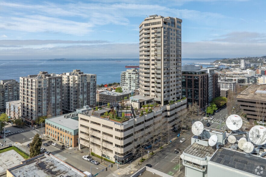 2801-2815 2nd Ave, Seattle, WA à louer - Photo de l’immeuble – Image 1 sur 6