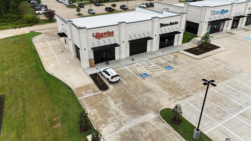 7596 Old Jacksonville Highway, Tyler, TX à louer - Photo de l’immeuble – Image 2 sur 9