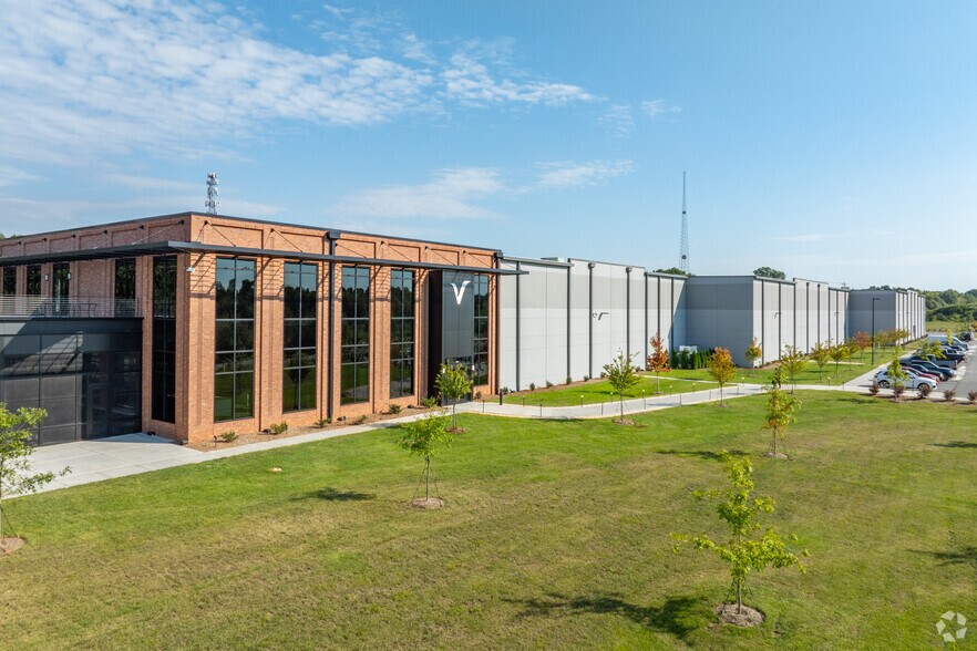 110 Langtree Campus Dr, Mooresville, NC à vendre - Photo de l’immeuble – Image 1 sur 1