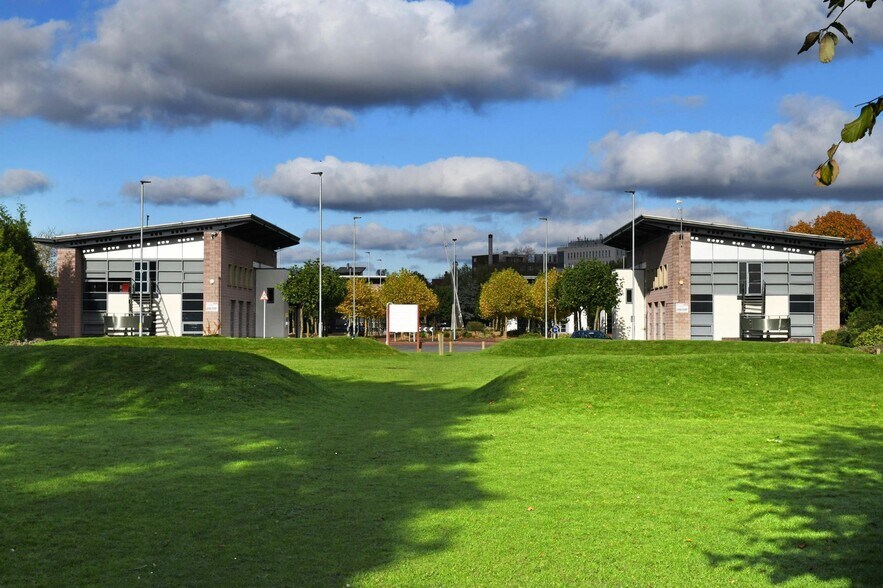 1110 Centre Park Sq, Warrington à louer - Photo de l’immeuble – Image 2 sur 3