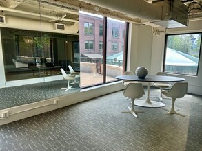 125 Main St SE, Minneapolis, MN à louer Photo intérieure– Image 2 sur 5