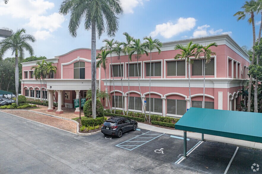 6274 Linton Blvd, Delray Beach, FL à louer - Photo de l’immeuble – Image 3 sur 5