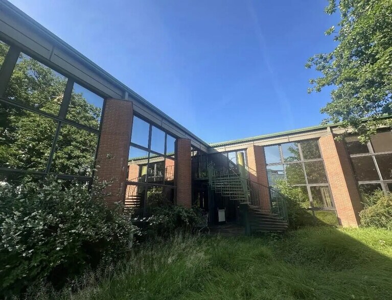 90 Rue Du Village D'Entreprises, Labège à louer - Photo de l’immeuble – Image 2 sur 11