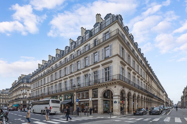Plus de détails pour 182 Rue De Rivoli, Paris - Bureau à louer