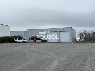 Plus de détails pour Local d'activités à louer