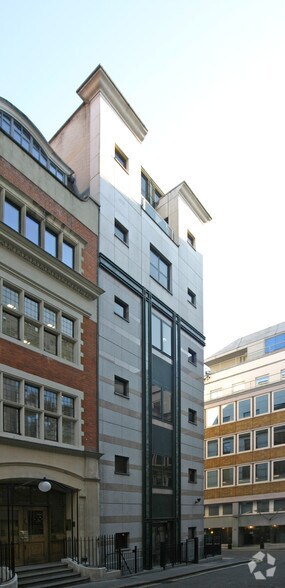 2 Babmaes St, Londres à louer - Photo de l’immeuble – Image 3 sur 26