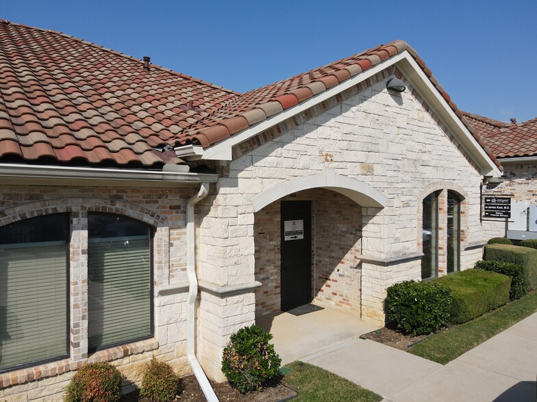 3321 Unicorn Lake Blvd, Denton, TX à louer - Photo de l’immeuble – Image 3 sur 4