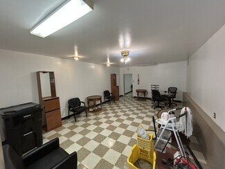 Plus de détails pour 2052 Broadway, Gary, IN - Local commercial à louer