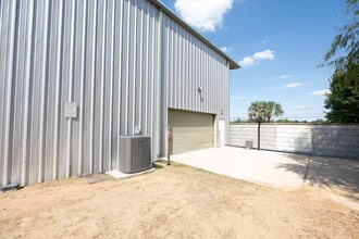 12633 Shiloh Church Rd, Houston, TX à louer Photo de l’immeuble– Image 2 sur 3