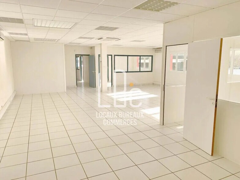 Bureau dans Bouguenais à louer - Photo de l’immeuble – Image 1 sur 4