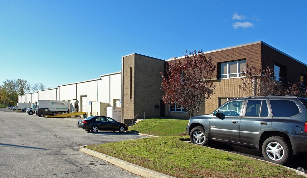 440 Benigno Blvd, Bellmawr, NJ à louer - Photo de l’immeuble – Image 2 sur 8