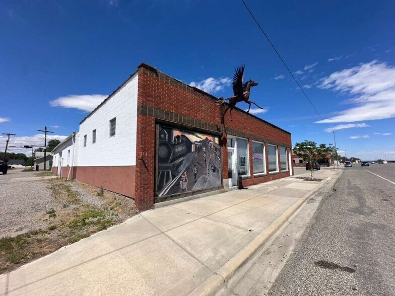 415 Main St., Laurel, MT à louer - Photo de l’immeuble – Image 3 sur 28