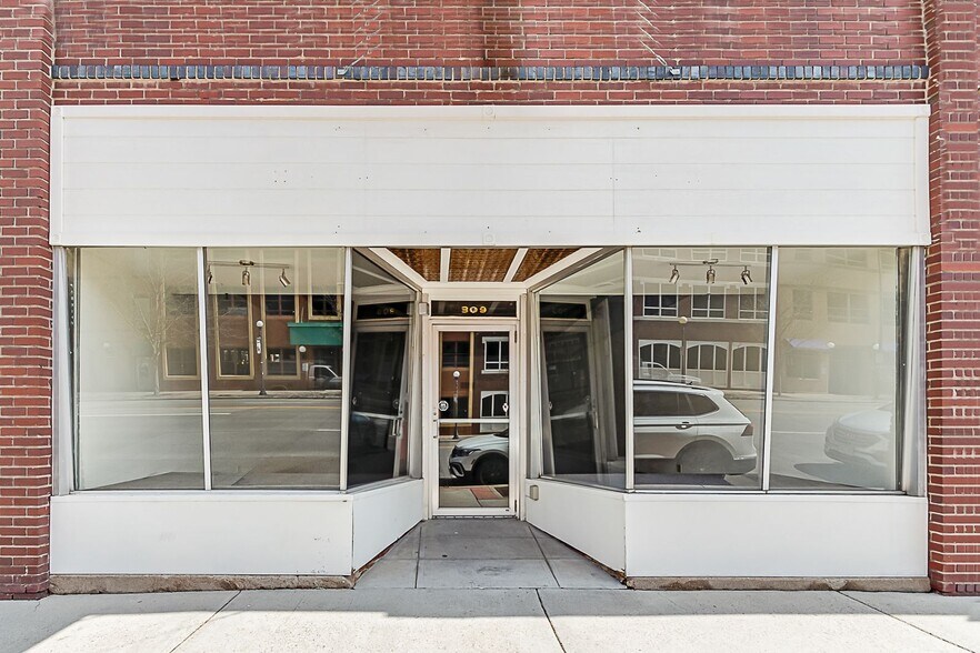 309 Lincolnway St, Cheyenne, WY à vendre - Photo de l’immeuble – Image 2 sur 18