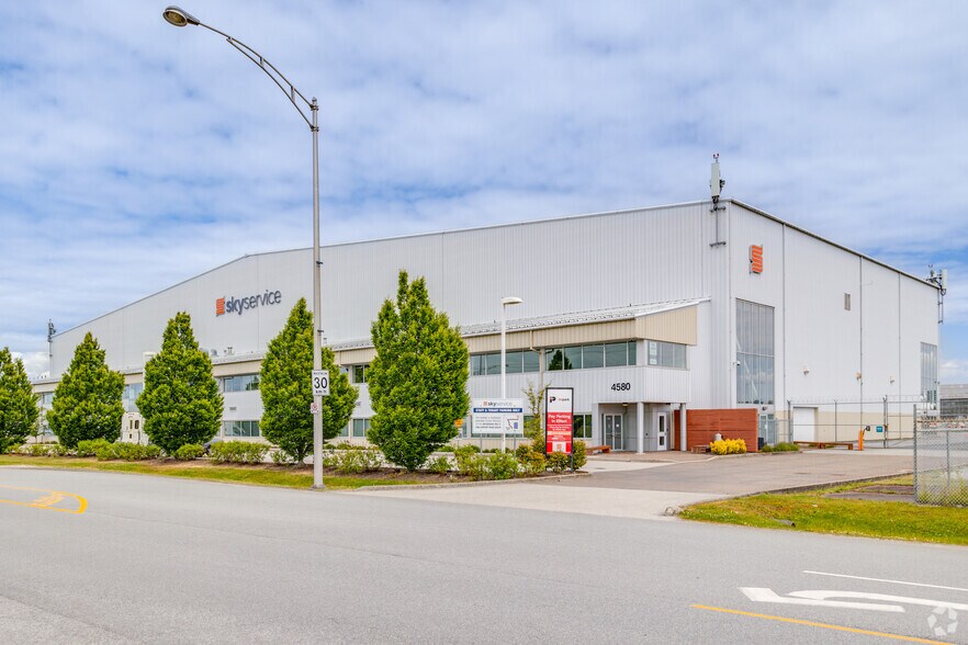 4580 Cowley Cres, Richmond, BC à louer - Photo de l’immeuble – Image 2 sur 4