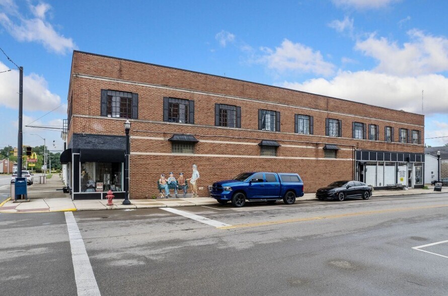 104 Main st, Blanchester, OH à louer - Photo de l’immeuble – Image 2 sur 4