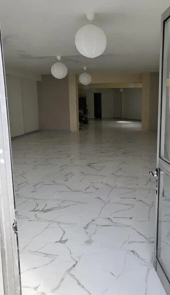 Local d’activités dans Le Bouscat à louer - Photo intérieure – Image 1 sur 2