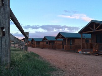Plus de détails pour 2261 Highway 85, Watford City, ND - Logement à vendre
