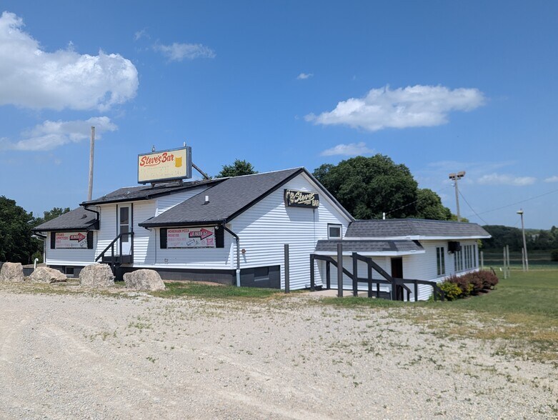 N1016 County Road L, Watertown, WI à vendre - Photo principale – Image 1 sur 22